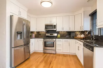909 W Essex Place, Arlington Heights, IL 60004 - Photo 8