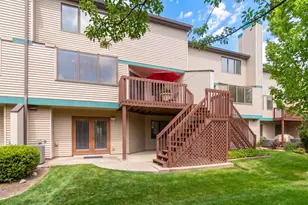 909 W Essex Pl, Arlington Heights, IL 60004 - Photo 30