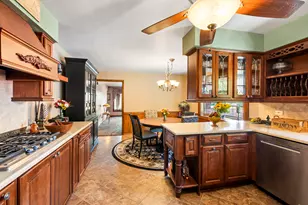 11109 S Ave J, Chicago, IL 60617 - Photo 4