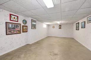 11109 S Ave J, Chicago, IL 60617 - Photo 14
