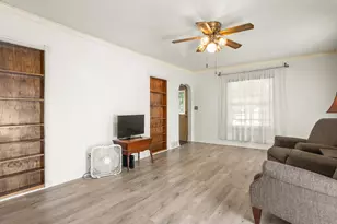 301 Grand Ave, Loves Park, IL 61111 - Photo 8