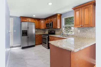 55 Alameda Drive, Carpentersville, IL 60110 - Photo 6
