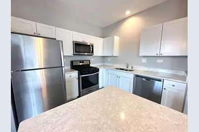 301 N Madison Street #3A, Woodstock, IL 60098 - Photo 2