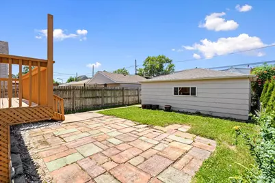 2114 N 74th Avenue, Elmwood Park, IL 60707 - Photo 32