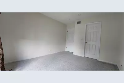 2145 Colchester Avenue, Hoffman Estates, IL 60192 - Photo 16