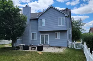 2145 Colchester Ave, Hoffman Estates, IL 60192 - Photo 4