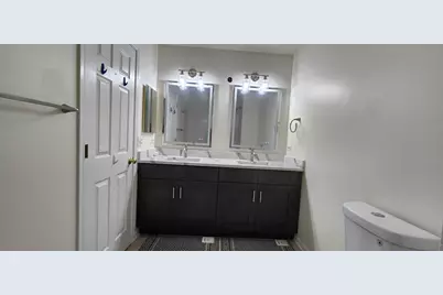 2145 Colchester Avenue, Hoffman Estates, IL 60192 - Photo 14