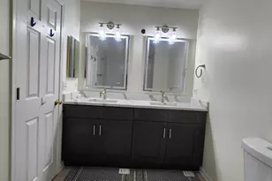 2145 Colchester Ave, Hoffman Estates, IL 60192 - Photo 14