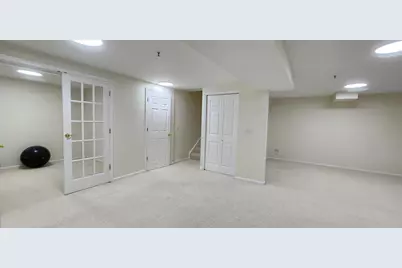 2145 Colchester Avenue, Hoffman Estates, IL 60192 - Photo 48