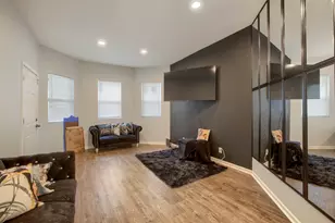 1957 E 72nd St, Chicago, IL 60649 - Photo 6