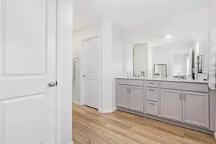 2211 Horseshoe Cir, Naperville, IL 60564 - Photo 16