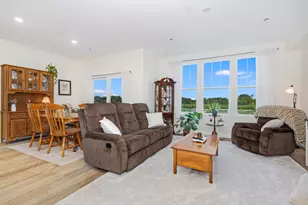 2211 Horseshoe Cir, Naperville, IL 60564 - Photo 4