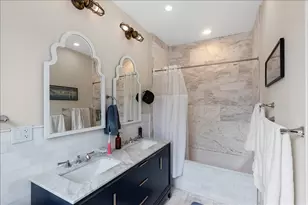5331 S Cornell Ave, Chicago, IL 60615 - Photo 12