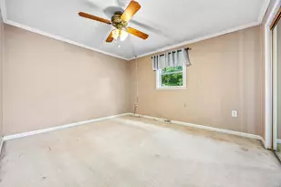 4022 Landmark Rd, Iuka, IL 62849 - Photo 12