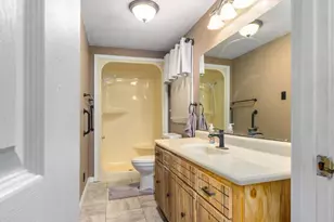 4022 Landmark Rd, Iuka, IL 62849 - Photo 18