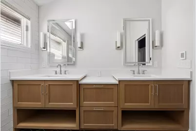 2041 N Whipple Street, Chicago, IL 60647 - Photo 22