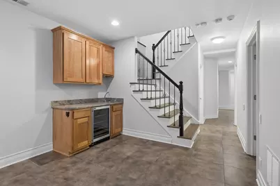 2041 N Whipple Street, Chicago, IL 60647 - Photo 34