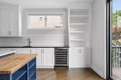 2041 N Whipple Street, Chicago, IL 60647 - Photo 6
