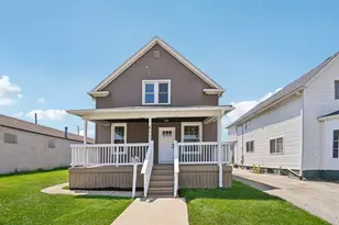 411 Leach Ave, Joliet, IL 60432 - Photo 1