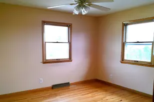 2021 Leness Ln, Crest Hill, IL 60403 - Photo 12
