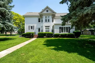 302 S Oak Street, Pontiac, IL 61764 - Photo 1