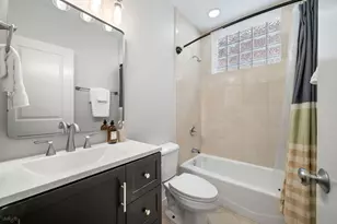 3756 W Leland Ave, Chicago, IL 60625 - Photo 12