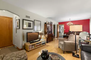 7030 N Ionia Ave, Chicago, IL 60646 - Photo 4