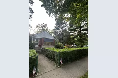 7030 N Ionia Avenue, Chicago, IL 60646 - Photo 2