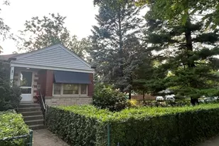 7030 N Ionia Ave, Chicago, IL 60646 - Photo 4