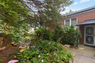 7030 N Ionia Ave, Chicago, IL 60646 - Photo 20