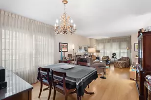 7030 N Ionia Ave, Chicago, IL 60646 - Photo 8