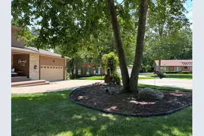 4 Stonegate Ridge, Bourbonnais, IL 60914 - Photo 6