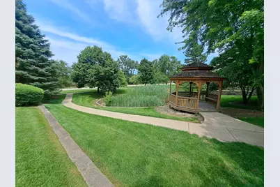 111 Neutrenton Avenue, Elgin, IL 60120 - Photo 34