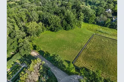 615 Whitehall Lane, Lake Forest, IL 60045 - Photo 2