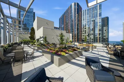 201 N Westshore Drive #1708, Chicago, IL 60601 - Photo 32