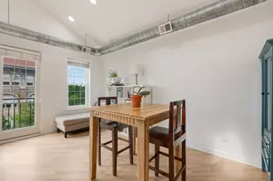 1836 W Belmont Ave, Chicago, IL 60657 - Photo 8