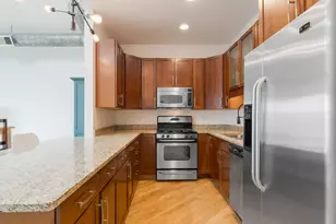1836 W Belmont Ave, Chicago, IL 60657 - Photo 6