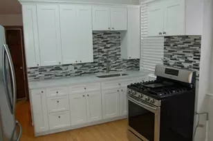 1668 W Edgewater Ave, Chicago, IL 60660 - Photo 8