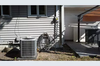316 N Hartwell Street, Gilman, IL 60938 - Photo 4