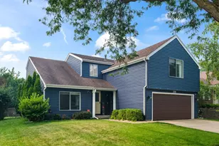 209 Alpine Dr, Vernon Hills, IL 60061 - Photo 1