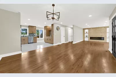 3245 S Manor Drive, Lansing, IL 60438 - Photo 16