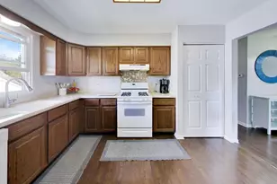 1180 Sunbury Rd, South Elgin, IL 60177 - Photo 8