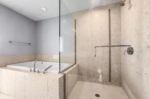 340 E Randolph St, Chicago, IL 60601 - Photo 24