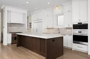 2228 N Southport Ave, Chicago, IL 60614 - Photo 6