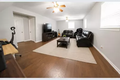 909 S Dryden Place, Arlington Heights, IL 60005 - Photo 12
