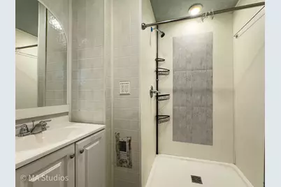 1100 S Cherrywood Drive S, Mount Prospect, IL 60056 - Photo 28