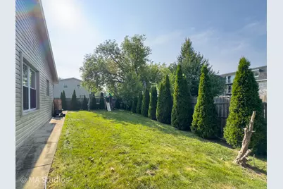 1100 S Cherrywood Drive S, Mount Prospect, IL 60056 - Photo 50