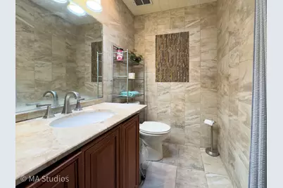 1100 S Cherrywood Drive S, Mount Prospect, IL 60056 - Photo 24