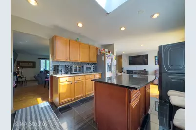1100 S Cherrywood Drive S, Mount Prospect, IL 60056 - Photo 18