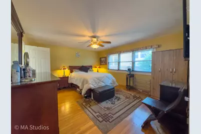1100 S Cherrywood Drive S, Mount Prospect, IL 60056 - Photo 22